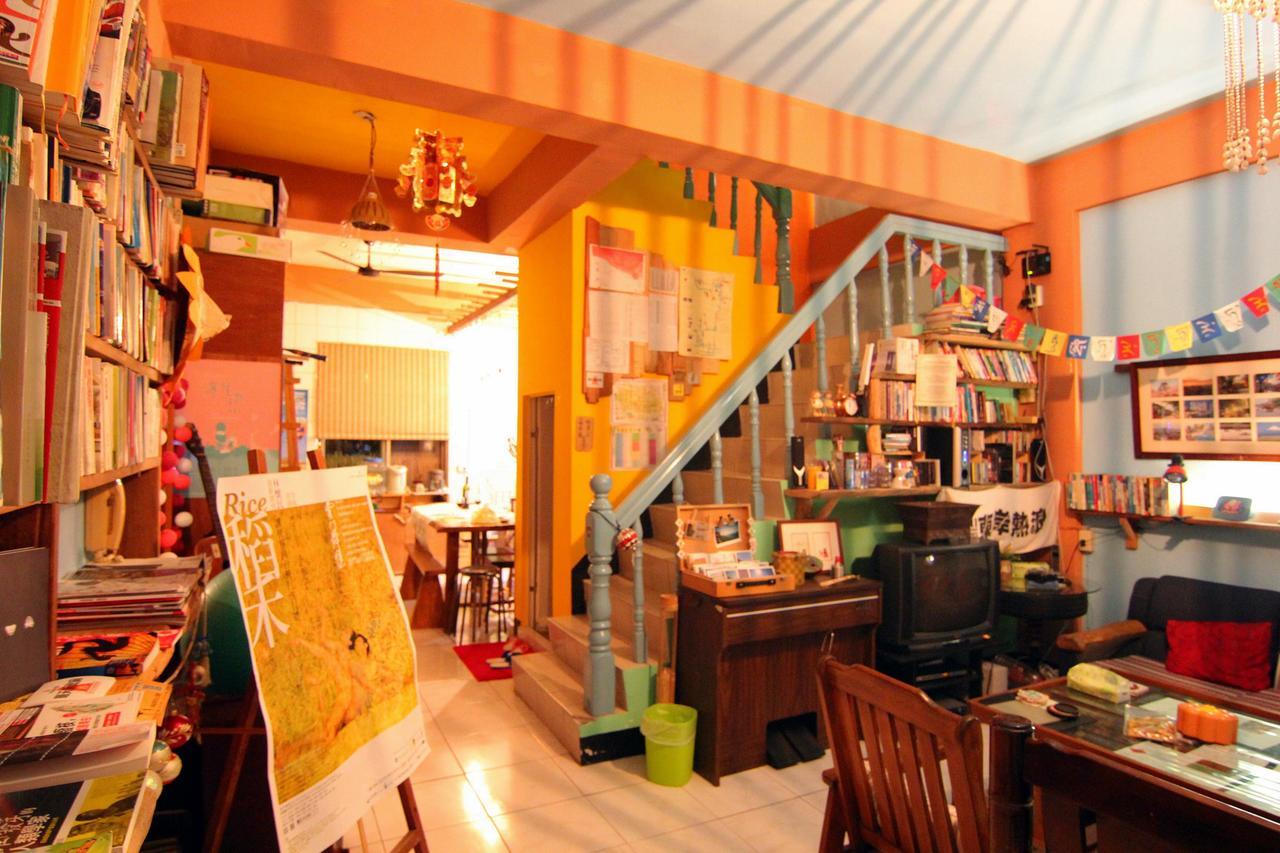 Dulan Groundnut Backpacker Hostel Donghe Zewnętrze zdjęcie